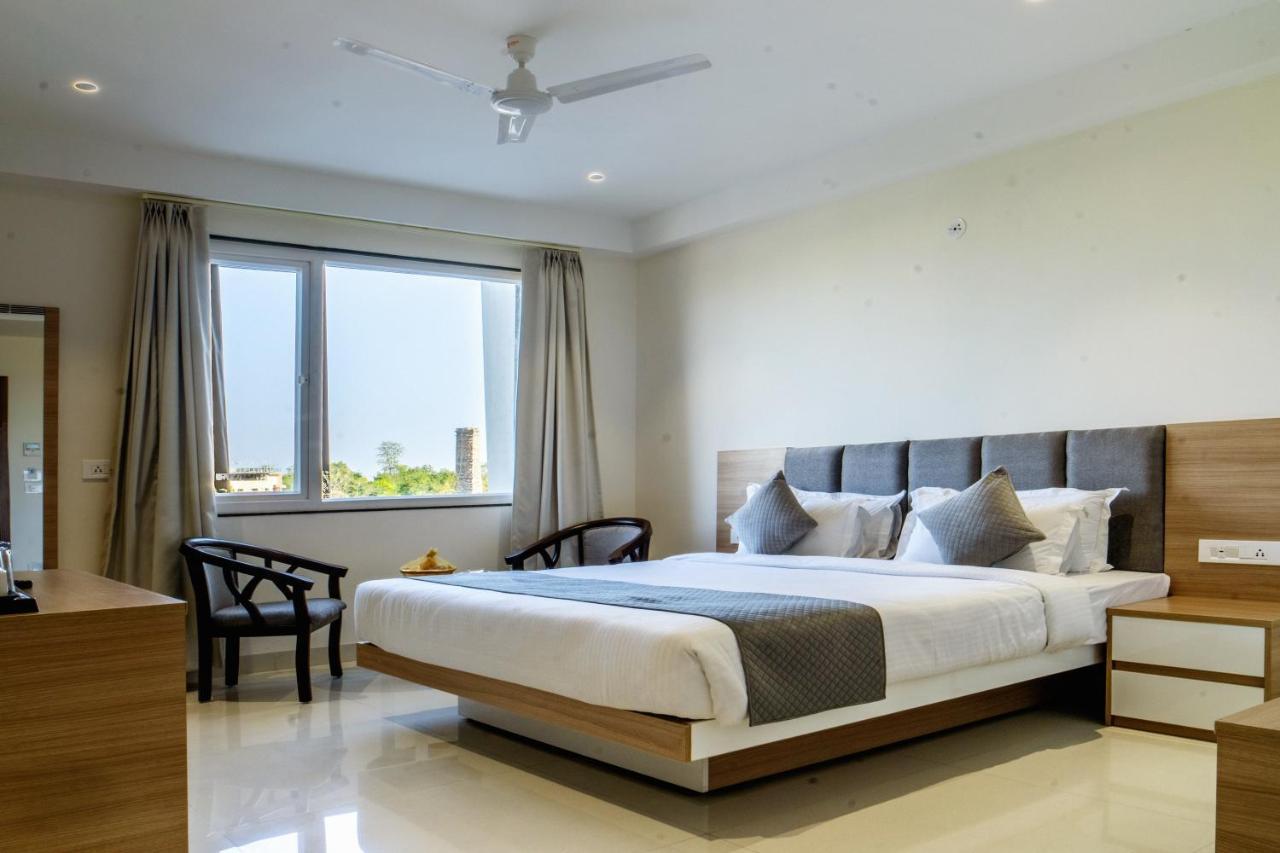 The Mangal View Residency - A Luxury Boutique Business Hotel Udaipur Kültér fotó