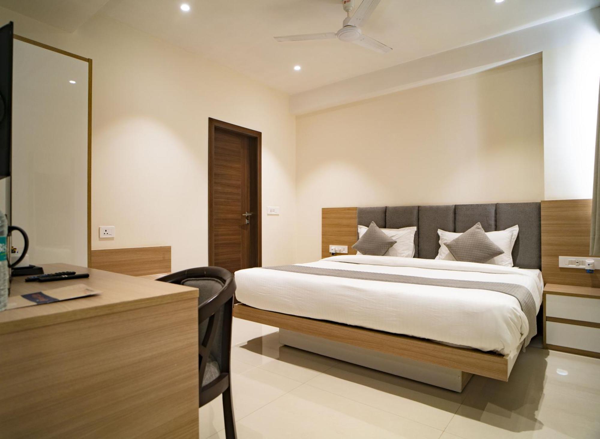 The Mangal View Residency - A Luxury Boutique Business Hotel Udaipur Kültér fotó
